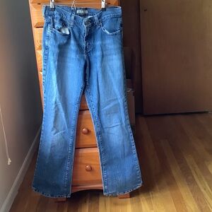 ⭐️Levi's Blue Flare Jeans⭐️
